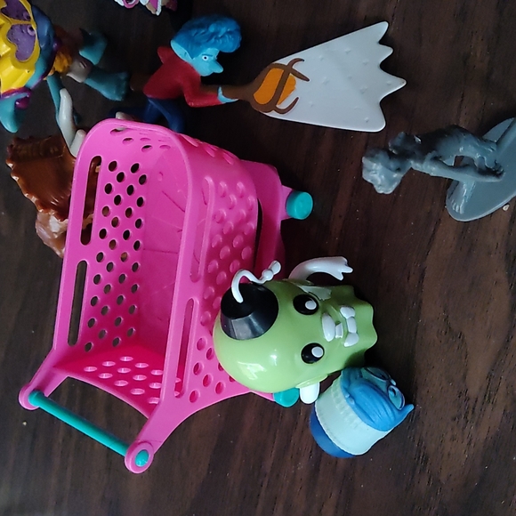 Mixed Vintage & Modern Toy Lot – Star Wars, Furby, Troll, LOL Mini, and More! - Picture 4 of 5